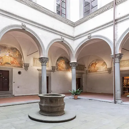 Palazzo Roselli Cecconi *