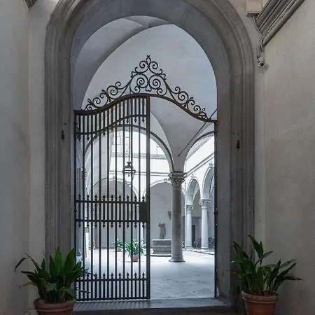 Palazzo Roselli Cecconi Apartment