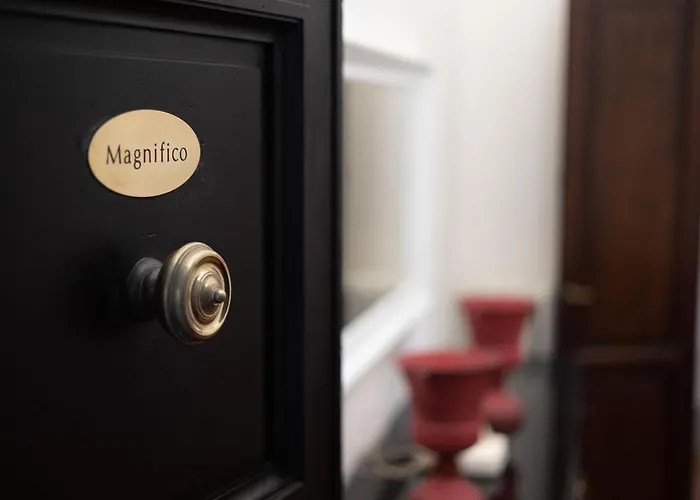 Apartment Palazzo Roselli Cecconi Florence